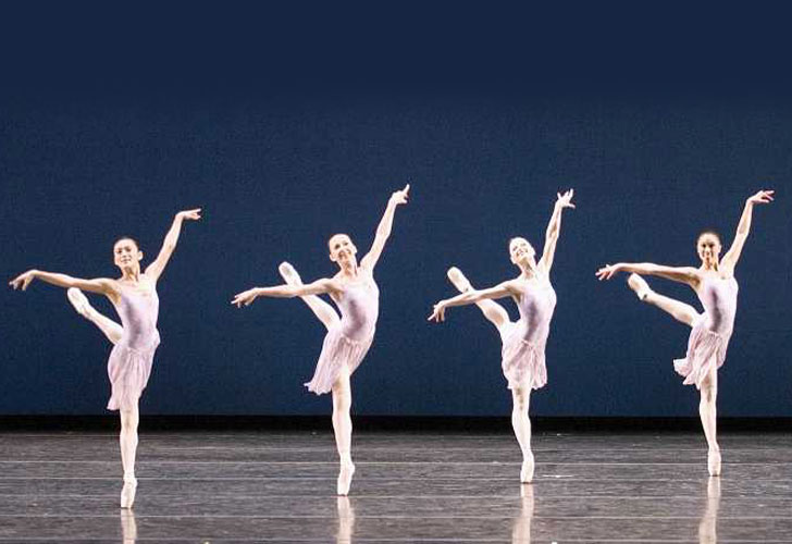 El Boston Ballet llevó al Auditorio del Kursaal de San Sebastián “Ballo della Regina” (1978), una pieza de George Balanchine poco exhibida en los circuitos europeos. Foto: Gene Schiavone. Gentileza: BB.