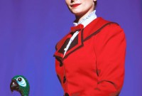 Caroline Sheen, protagoniza a Mary Poppins. 