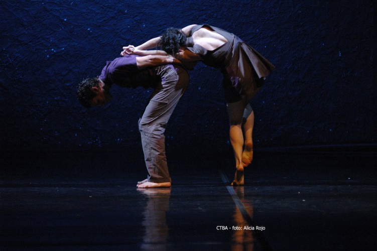 El Taller de Danza Contemporánea del Teatro San Martín se presenta en Buenos Aires. Foto: Alicia Rojo. Gentileza de TMGSM.