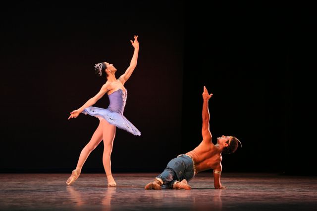 Paloma Herrera y José Manuel Carreño, del ABT, en "El Corsario", en el 22 Festival Internacional de Ballet de la Habana. Fotos: Nancy Reyes.