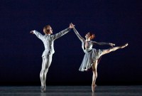 En el Met, se estrenó “Thirteen Diversion” de Christopher Wheeldon con Gillian Murphy  y David Hallberg, entre otros. Foto: MIRA. Gentileza de ABT.