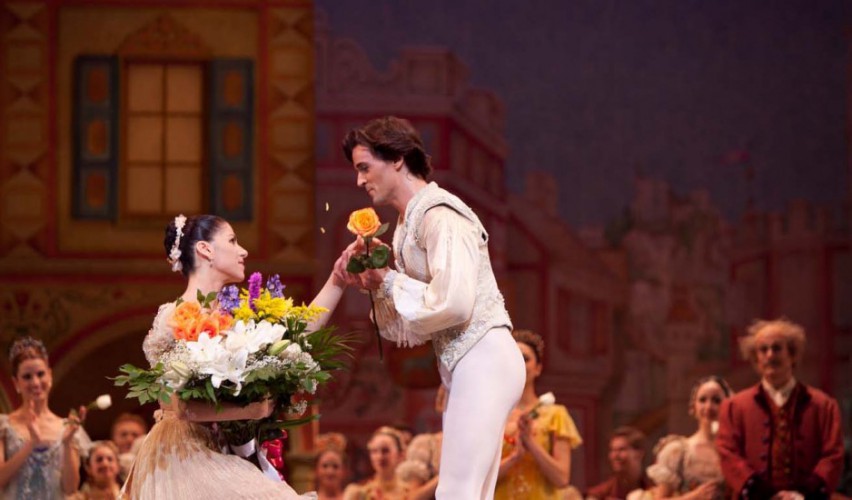 Paloma Herrera y Ángel Corella, en el Met, celebran el final de "Coppelia". Fotos Matt Dime. Gentileza: PH y MD.