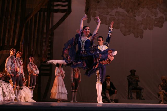 Anette Delgado y Dani Hernández interpretaron "Don Quijote" en "La magia de la danza" en Nueva York. Foto: Nancy reyes. Gentileza BNC.