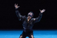 Sergio Neglia, actual director del Búfalo Ballet en “El Niño Brujo”, de Jack Carter.