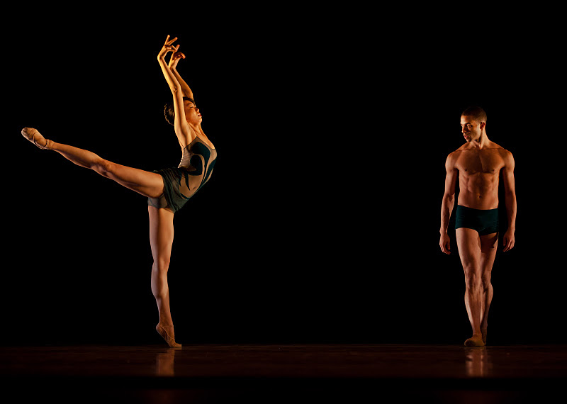 Yujin Kim y Ricardo Zayas, Bailarines de Line's Ballet en el Yerba Buena Center de San Francisco. Foto: Quinn B. Wharton. Gentileza Line's Ballet.