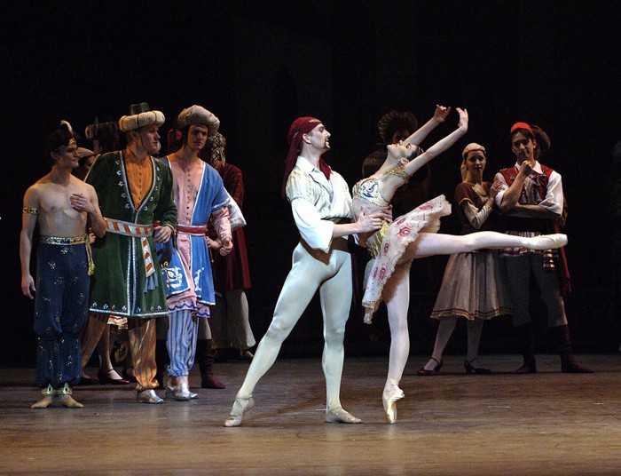 Paloma Herrera Baila "El Corsario" con el Ballet Estable del Teatro Colón. Foto: Gene Schiavone. Archivo. Gentileza ABT.