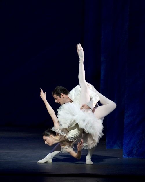 Marcelo Gomes y Veronika Part en "cascanueces", de Alexei Ratmansky en el Kennedy Center de DC. Foto: Gene Schiavone. Gentileza JFKC.