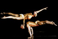 Cirque de la Symphonie, dejó un último número con el “Bolero” de Ravel, y dos gimnastas, Jarek y Darek. Foto gentileza JFKC.