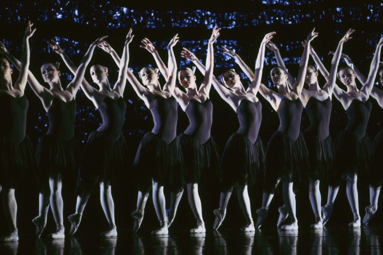 El Australian Ballet presentó una nueva versión de "El Lago de los Cisnes" en el Lincoln Center. Fotos: Jim McFarlane. Gentileza AB.