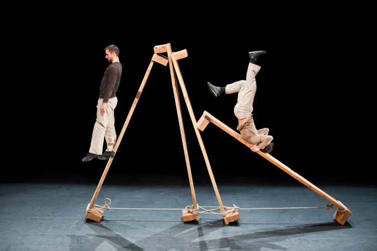 La compañía francesa de circo contemporáneo Ieto, se presentará en el festival Dies de Dansa. Foto gentileza DdD.