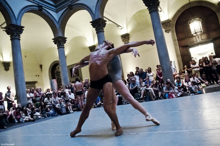 En el Palacio Strozzi el GM Ballet Firenze se estrenó “A nima”, de Giorgio Mancini. Foto: Alessandro Botticelli. Gentileza GM Ballet Firenze.