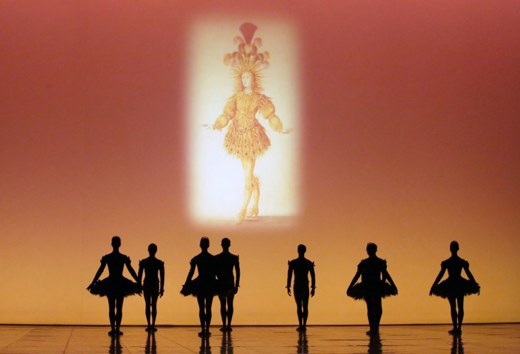 "Célébration", de Pierre Lacotte, estrenado el 15 de abril en la Ópera Garnier, con el Ballet de la Ópera de París. Louis XIV, como el Sol. Foto: Francette Levieux. Gentileza ONP.