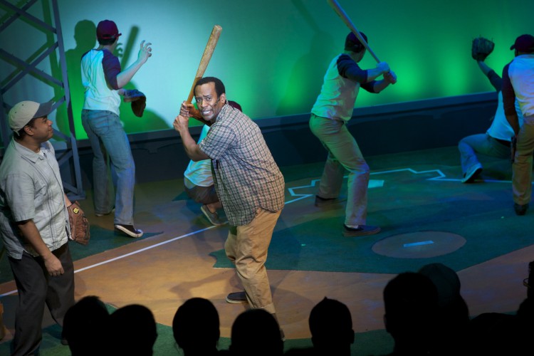 El actor Modesto Lacén en el musical “DC-7: La historia de Roberto Clemente”, que se estrena en DC en el teatro GALA. Foto gentileza de Devin Delano.