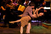 Annatina Luck y Anton Gazenbeek en el Lisner Auditorium, en DCTango Festival. Foto: Shalev "Stan" Weinstein. Gentileza PASO.