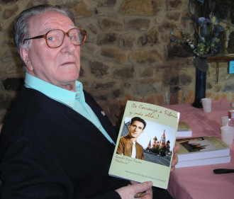 Gerardo Viana en la presentación de su libro "¡De Carranza a Siberia y más allá...", Carranza, 16 junio 2007. Foto cortesía de Iratxe de Arantzibia.