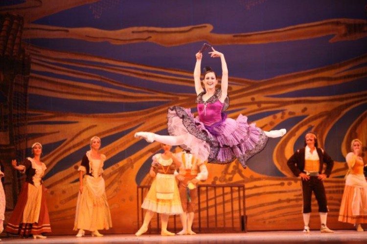 Manu Navarro, de Panamá, cubrió el rol de Mercedes en las funciones de "Don Quijote" del Ballet Nacional de Cuba. Foto: Nancy Reyes. Gentileza NR.