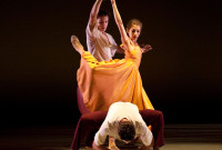 El Richmond Ballet llegó a DC con  “Ershter Vals” (Primer vals), del coreógrafo chino Ma Cong. Foto: Sarah Ferguson. Gentileza JFKC.