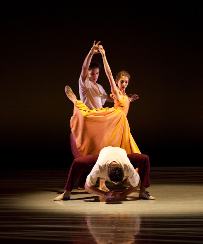 El Richmond Ballet llegó a DC con  “Ershter Vals” (Primer vals), del coreógrafo chino Ma Cong. Foto: Sarah Ferguson. Gentileza JFKC.