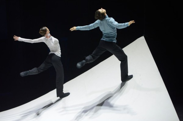 Edward Klug, coreógrafo de origen rumano, aportó para el Ballett Zürich el estreno mundial del programa con “Hill Harper’s Dream”. Foto: Bettina Stöss. Gentileza BZ.