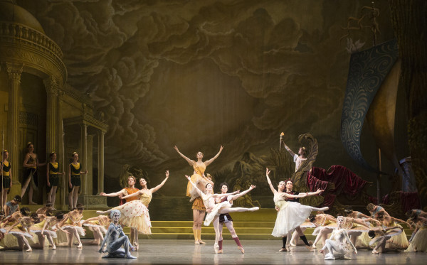 Escena final de "Sylvia", en la producción del ABT en el Met de Nueva York, con Xiomara Reyes y Herman Cornejo. Foto: Rosalie O´Connor. Gentileza ABT.