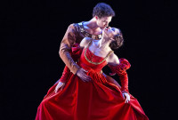 El ABT y Francisco Ruvalcaba de la compañía José Limón, bailaron "La Pavana del Moro", del coreógrafo mexicano. Foto gentileza FFD.