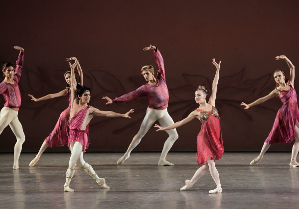 Tiler Peck y Joaquin de Luz, del NYCB, en “Las Cuatro Estaciones”, de Jerome Robbins. Foto: Paul Kolnik. Gentileza NYCB.