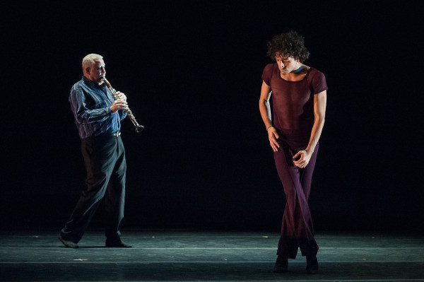 En "Danzón", de Eduardo Vilaro, Paquito D'Rivera y Mario Ismael Espinoza hacen un dúo de música y danza en el Kennedy Center de DC.Foto: Christopher Duggan. Gentileza JFKC.