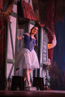 Una de las protagonistas de "Giselle", en las cuatro funciones del Teatro Nacional fue la primera bailarina Amaya Rodríguez. Foto: Nancy Reyes. Gentileza NR.