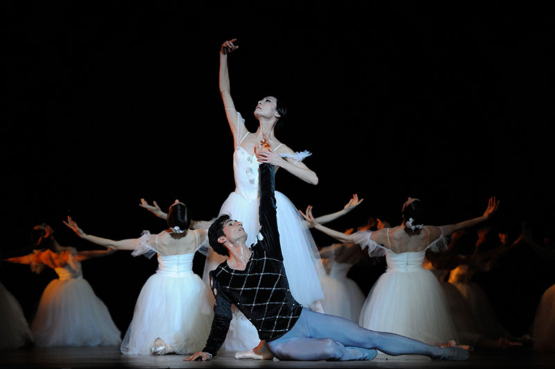 El San Francisco Ballet presentó la versión de "Giselle" de Helgi Tomasson en el Opera House de San Francisco. Foto: Erik Tomasson. Gentileza SFB.