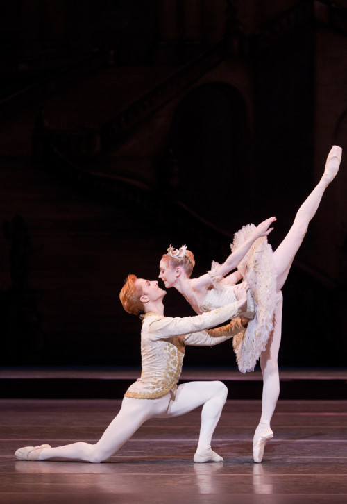 El Royal Ballet de Londres y su versión de "La bella durmiente", en el escenario del Covent Garden. Fotogentileza RB.