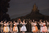 Paloma Herrera y Cory Stearns, del ABT, protagonizaron "Giselle" en el Metropolitan Opera House de Nueva York. Foto: Marty Sohl. Gentileza ABT.