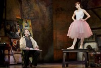 Boyd Gaines como Edgar Degas, y Tiler Peck en el rol de la joven Marie von Goethem, en "Little Dancer", en el Kennedy Center. Foto: Paul Kolnik. Gentileza JFKC.