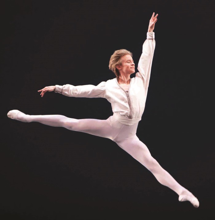 Daniil Simkin, el bailarín ruso del ABT, bailará con María Kochetkova, primera bailarina del San Francisco Ballet. Foto gentileza Group Art.