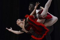 Viengsay Valdés, del Ballet Nacional de Cuba y Brooklyn Mack, del Washington Ballet, hicieron el pas de deux de "Don Quijote" en el XXIV Festival Internacional de Ballet de la Habana. Foto: Yailín Alfaro. Gentileza YA.