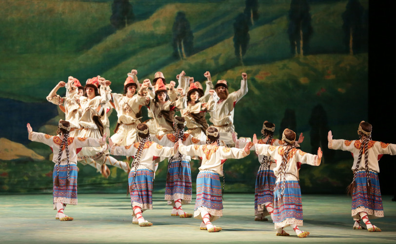 El Mariinsky Ballet sube a escena “La consagración de la primavera”, de Nijinsky, una de las gemas recuperadas por los investigadores Millicent Hodson y Kenneth Archer. Foto: Naralia Razina. Gentileza JFKC.