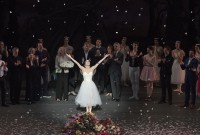 Una lluvia de flores, lágrimas, abrazos y reverencias para la despedida de Paloma herrera del ABT en el Met. Foto: Gene Schiavone. Gentileza ABT.