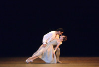 Julie Kent y Marcelo Gomes, en "Manón", durante la gala de los 75 años del American Ballet Theatre en el Metropolitan de Nueva York. Foto: Gene Schiavone. Gentileza ABT.