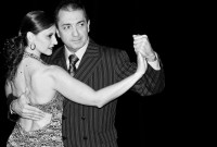 En Filadelfia, una de las más celebradas parejas de bailarines y maestros de tango argentino, Gustavo Naveira y Giselle Anne. Foto: Cathy Gurvis.  Gentileza PITF.