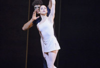 "Song of the Earth" , de Kenneth Mac Millan, tuvo como protagonistas a Carlos Acosta y Marianela Núñez. Foto: Tristram Kenton. Gentileza ROH.