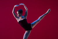 Laura Morera, del Royal Ballet, en "Viscera". Foto: Andrej Uspenski.