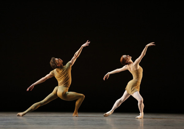 Gillian Murphy y James Whiteside en "The Brahms-Haydn Variations", de Twyla Tharp. Foto: Marty Sohl. Gentileza ABT.