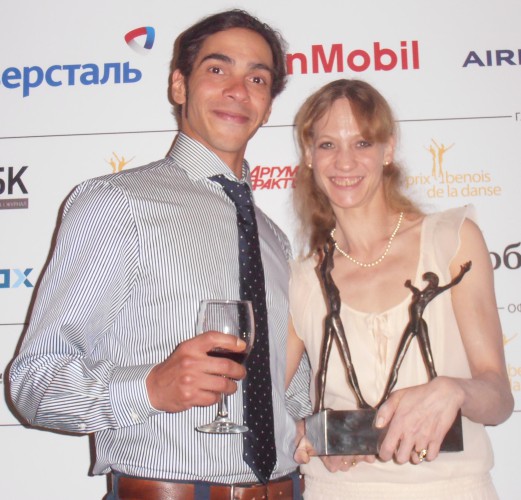 Jason Reilly y Alicia Amatriain, ambos bailarines del Stuttgart Ballet, en la entrega de los XXIV Premios Benois de la Danse, en el Teatro Bolshoi de Moscú. Foto gentileza Iratxe de Arantzibia.