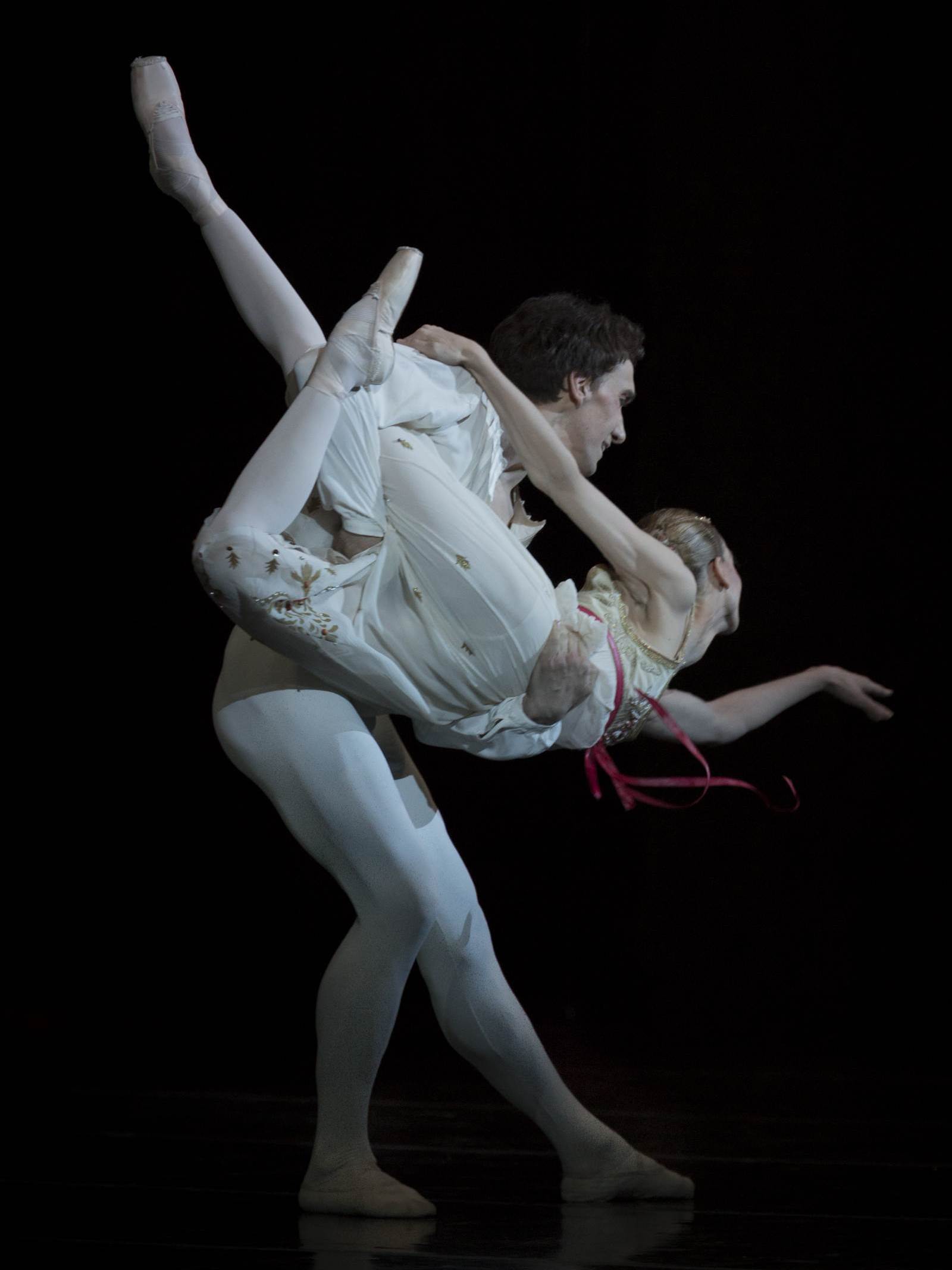 Mikhail Kaniskin y Alicia Amatriain, "Romeo y Julieta". Foto José Albornoz/ Festival de Granada.