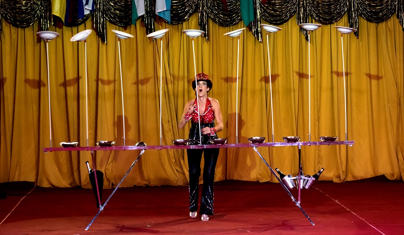 El Premio de la Popularidad fue otorgado a la argentina María Celeste por su presentación en el campo de equilibrio con objetos. Fotos: Alfredo Cannatello. Gentileza Circuba.