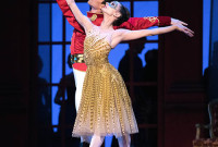 Maria Kochetkova y Joseph Walsh, son los protagonistas de "Cenicienta" en la verión de Christopher Wheeldon para el San Francisco Ballet. Foto: Erik Tomasson. Gentileza JFKC.