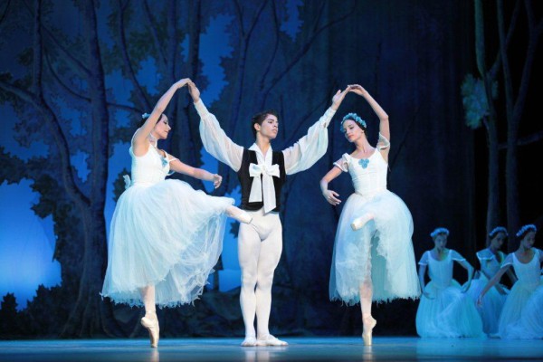 el infaltable ballet de Michel Fokine, “Les Sylphides”, resultó otro momento de triunfo para el cuerpo de baile femenino del Ballet Nacional de Cuba. Foto Nancy Reyes. Gentileza NR. 