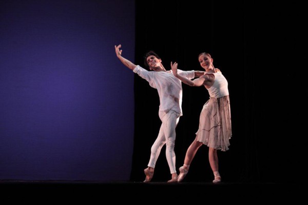 del joven bailarín del NYCity Ballet Justin Peck, especialmente en sus recientes piezas: “In Creases” y “Furiant”. Foto Nancy Reyes. Gentileza NR.
