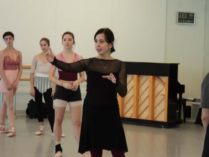Xiomara Reyes, la nueva directora de la Washington School of Ballet, se propone alimentar la compañía local con nuevos talentos. Foto gentileza de TWB.
