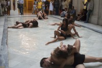 Bailarines cubanos participan de los Talleres de Danza Contemporánea organizados con coreógrafos de la  agrupación afincada en la región francesa de La Rochelle. Foto gentileza DCC.