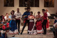 El espectáculo inaugural del Festival de Música Antigua "Esteban Salas" fue bautizado por los directores de Ars Lorga como "!Carnaval!". Foto gentileza Festival de Música Antigua "Esteban Salas".